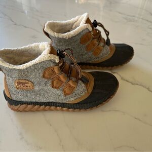 Sorel ‘Out & About’ Kids Gray and Tan Boots